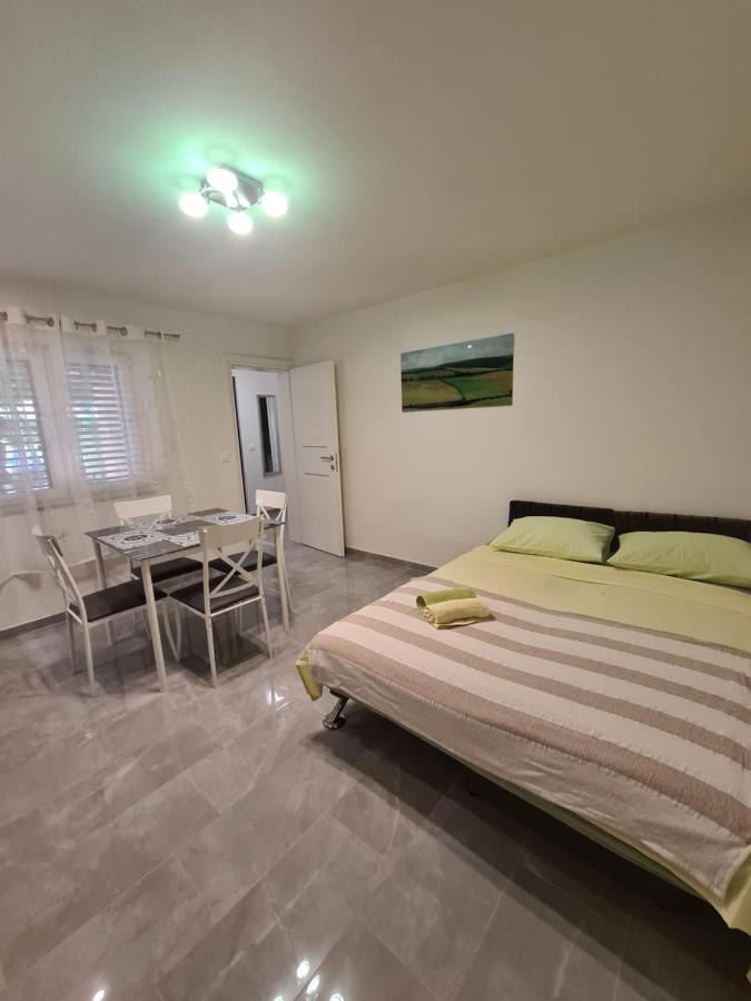 Apartments Kresan Sukošan Exteriér fotografie